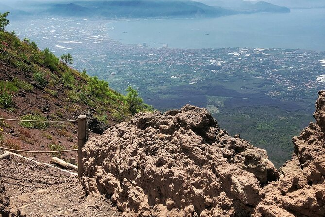 Full Day Tour to Pompeii, Vesuvius and Wine Tasting - Exploring Pompeiis Ancient Ruins
