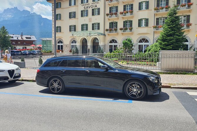 Genoa Airport (GOA) to Milan - Round-Trip Private Transfer - Accessibility Information
