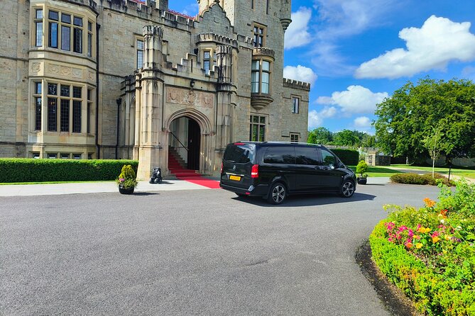 Giants Causeway Tour From Belfast in Luxury 7 Seater - Inclusions and Accessibility