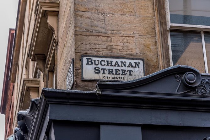 Glasgows Lovers Stroll: A Romantic Journey - Tour Features