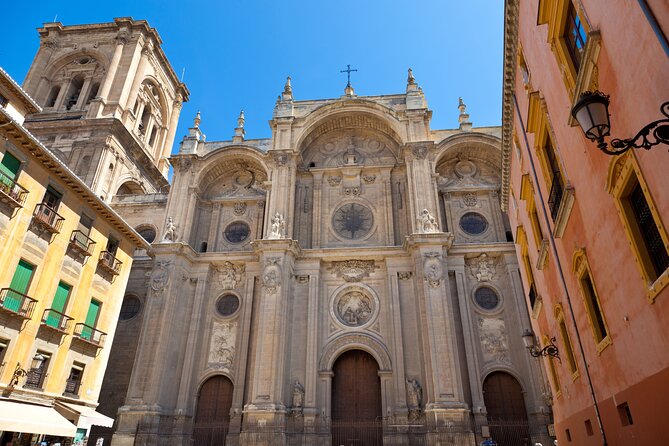 Granada: Alhambra Tickets and Other Attractions - Exploring Albayzin and Sacromonte