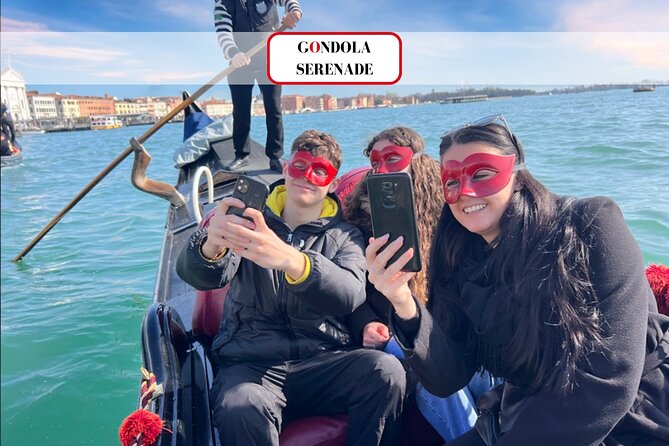 Grand Canal Gondola Serenade With Your Carnival Mask - Unique Gondola Serenade Experience