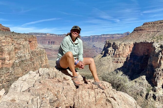 Grand Canyon Private Hike Including Lunch at El Tovar - Pickup and Transportation