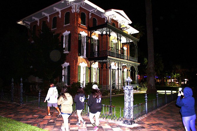 Great! Galveston Ghost Tour - Supernatural Encounters in Shadowy Corners