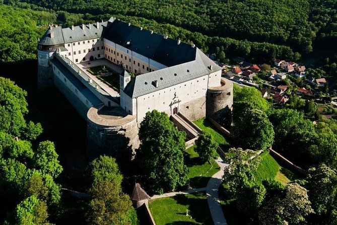 Great Wine Tour in Small Carpathian Hills - Customer Reviews Highlight