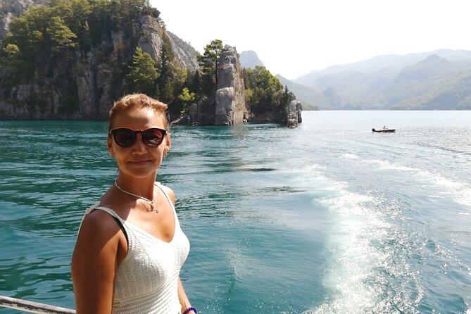Green Canyon: 5 Hours Boat Trip With Lunch and Soft Drinks - Whats Included