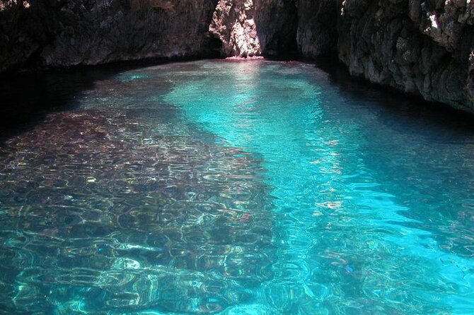 Guided Private Boat Excursion to Discover the Caves - Meeting and Pickup