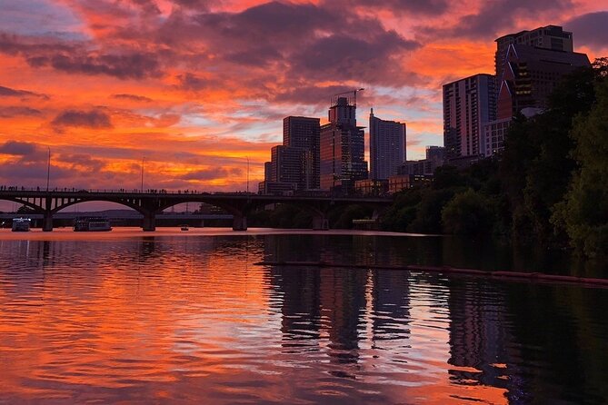 Guided Sunset Bat Kayak Tour in Austin - Bat Viewing