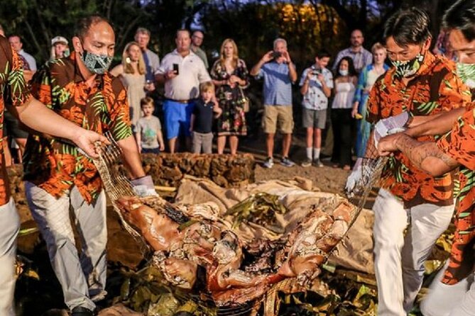 Hale Hoaloha Luau at the Mauna Lani - Experience and Entertainment