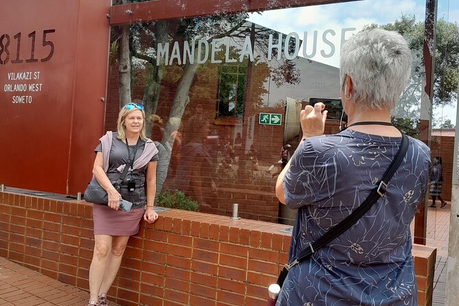 Half Day Johannesurg and Soweto Guided Tour - Pickup and Booking Details