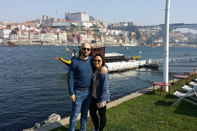 Half Day Porto and Beach Side Small-Group Tour With Tastings - Assistance and Support