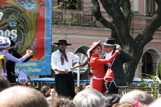 Half Day Private Tour Discovering San Telmo And Mataderos Fairs - Exploring Mataderos Fair