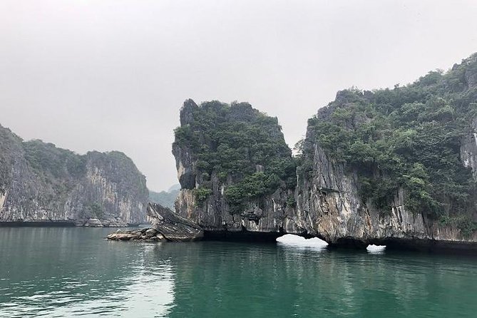 Halong Bay and Lan Ha Bay From Cat Ba Island: Cruise and Kayak Tour - Itinerary Highlights