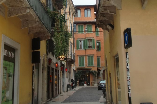 Hidden Verona & Jewish District -3 Hour Private Walking Tour - Insights Into Veronas Jewish Community