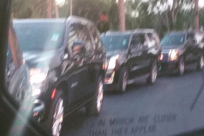 Hollywood Limo Services. Hurry up Come One Down to Get the Bahamian Vegas Treat - Booking Information