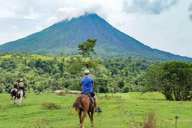 Horseback Riding to Arenal Volcano - Meeting and Pickup Details