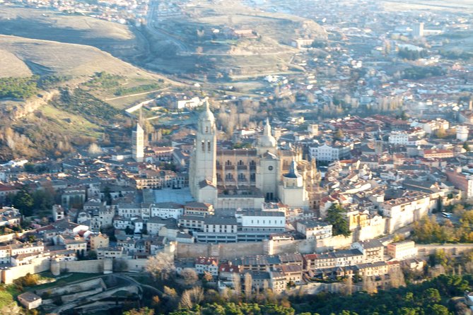 Hot Air Balloon Ride in Segovia With Toast, Picnic and Video - Scenic Views
