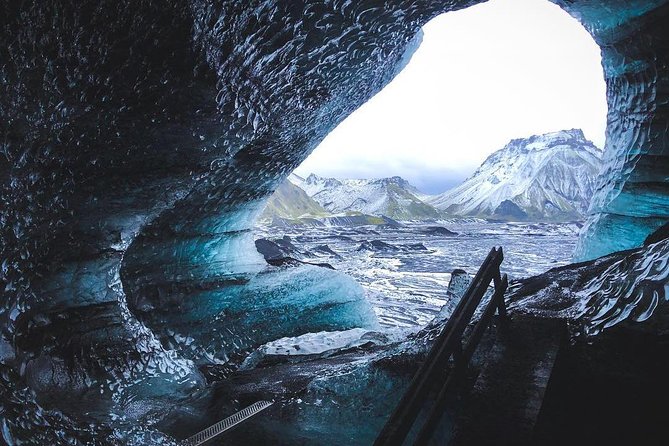 Ice Cave at Katla Volcano - Transportation Options