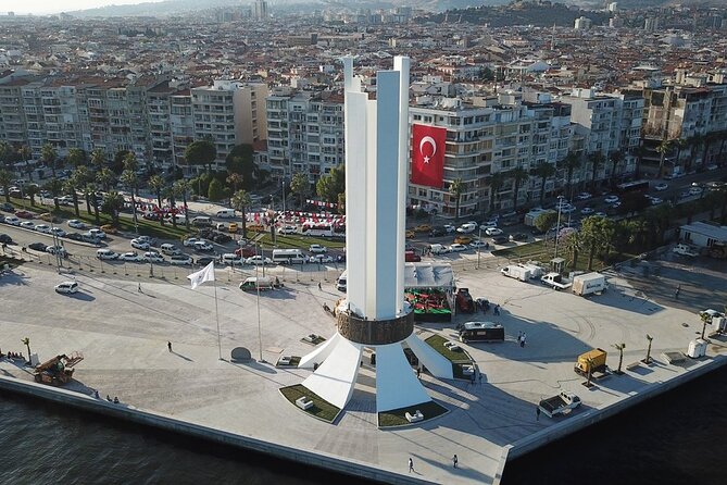 Izmir City Tour With Kordonboyu, Republic Square, Konak Square, Clock Tower, Kemeralti Bazaar, and Karsiyaka - Review and Feedback