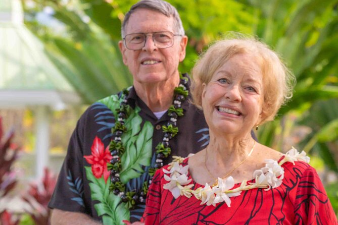 Kona Hawaii Photographer 25 Minute Session at Outrigger Resort - Accessibility and Participation
