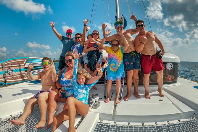 Lagoon 39ft Private Catamaran Sail and Snorkel 4hr National Park - Onboard Amenities and Inclusions