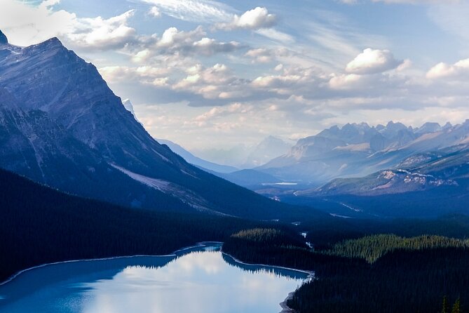 Lake View Full Day Tour-Moraine Lake, Lake Louise, Peyto Lake... - Pickup and Meeting Details