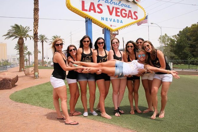 Las Vegas Photo Tour by Luxurious Vehicle - Inclusions and Amenities