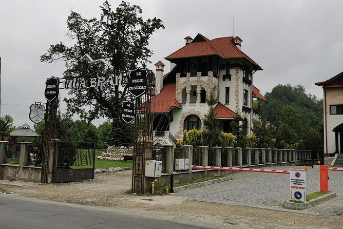 Libearty Brown Bears Sanctuary & Dracula Castle in One Day! - Inclusions