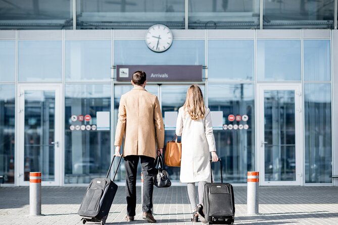 Liverpool Airport Transfer 1 to 10 Passengers One Way Transfer - End Points and Accessibility