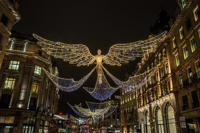 London Christmas Light Experience on Vintage Open Top Routemaster - Accessibility and Restrictions