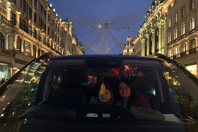 London Christmas Lights Private Car Tour - Luxury Vehicle and Amenities