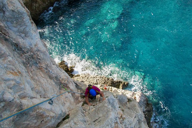 Long Stone Via Lunga Multipitch - Location and Accessibility