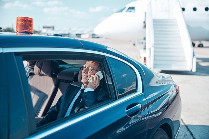 Luxury Airport Transfer DCA To/From Washington DC - Included Amenities