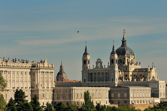 Madrid Big Bus Night Tour - Accessibility and Participation Details