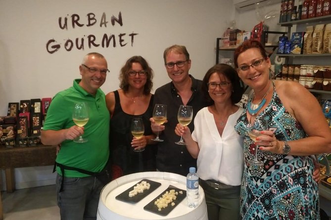 Marbella Old Town Tour With Tapas and Wines - Meeting and End Points