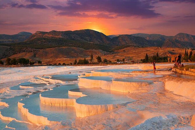 Marmaris Pamukkale Tour By Night / Away From The Crowds - Traveler Photo Opportunities