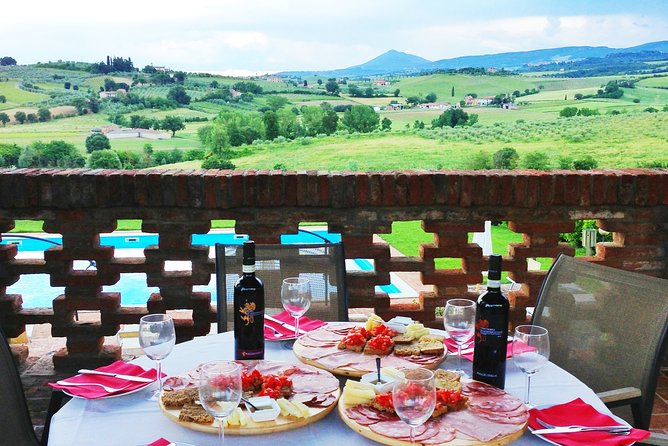 Menu With a "View" in the Enchantment of the Tuscan Hills - An Unforgettable Culinary Experience