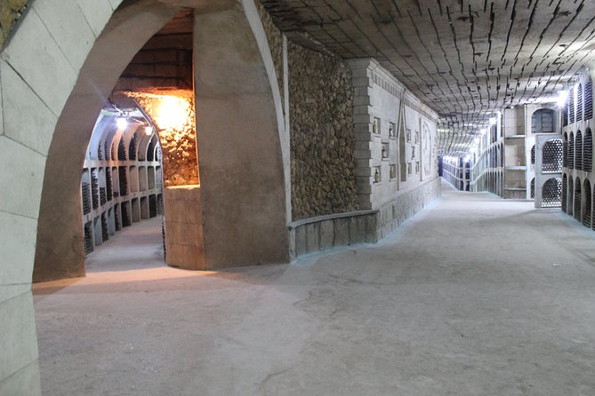 Milestii Mici Is the Largest Cellars of Wine in the World! Tour - Unique Features of the Cellars