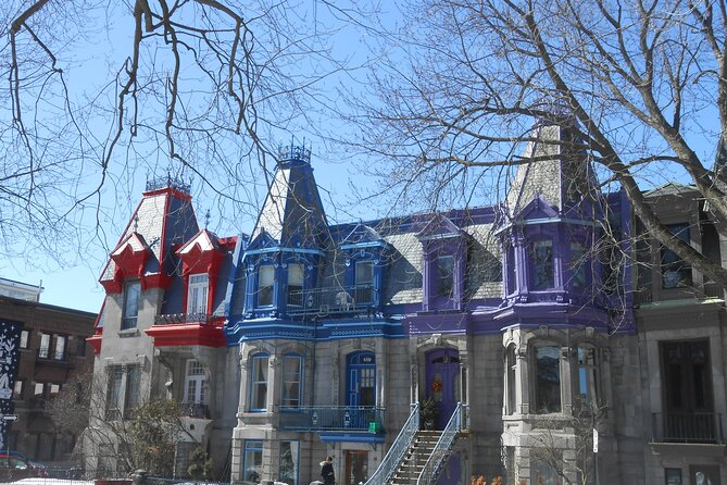 Montreal Self-Guided Walking Tour and Scavenger Hunt - Activities and Features