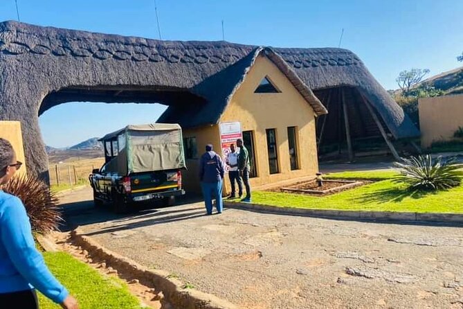 Mozambique Full Day Tour - Meeting and Pickup