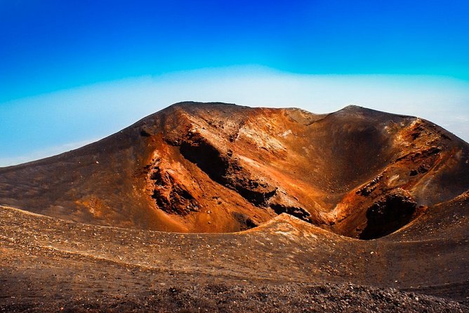 Mt Etna Sunset Private Tour With Prosecco on the Crater - Visiting the Honey Farm