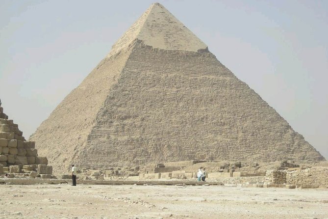 Multi-Day Sites of Giza and Cairo City Tour Plus Egyptian Antiquities Museum - Day 1: Giza and Sakkara