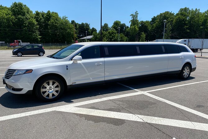 Newark International Airport Stretch Limousine Service - Pickup Process
