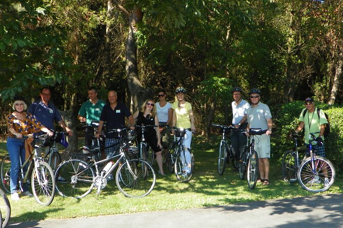 Niagara Wine and Cheese Bicycle Tour With Local Guide - Guided Experience