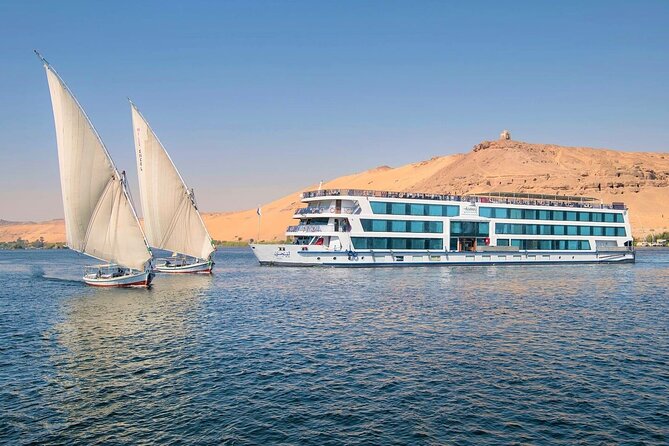 Nile Cruise From Luxor to Aswan 4 Nights Full Board With Guide and Sightseeing - Onboard Dining Experience