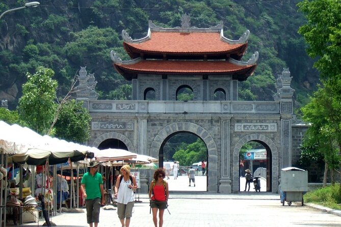 Ninh Binh Highlight 2 Days 1 Night Small Group Tour From Hanoi - Itinerary Highlights