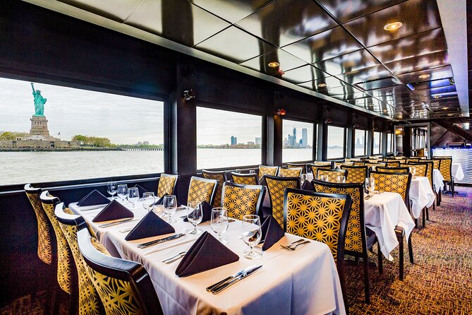 NYC Skyline Dinner Cruise From New Jersey - Dining Experience