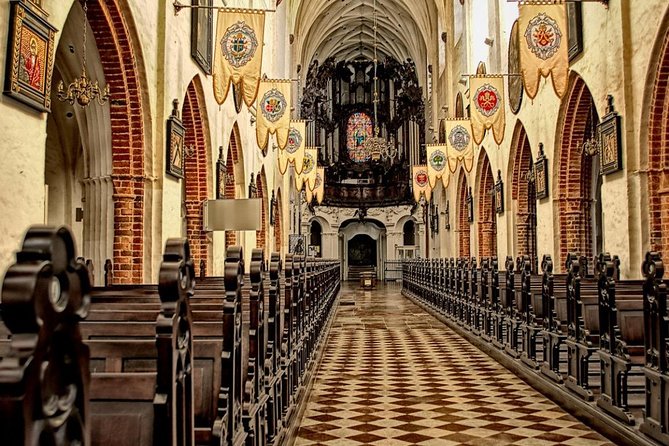 Oliwa Cathedral in Gdansk & Trip to Park - 2h Private Trip by Luxury Car - Pickup and Drop-off