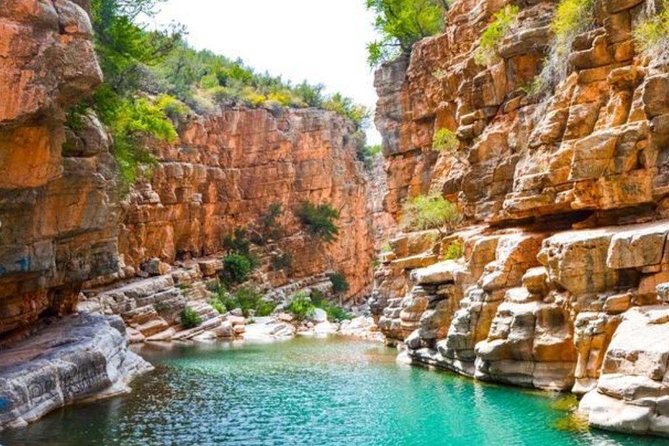 Paradise Valley Excursion - Included Amenities and Services