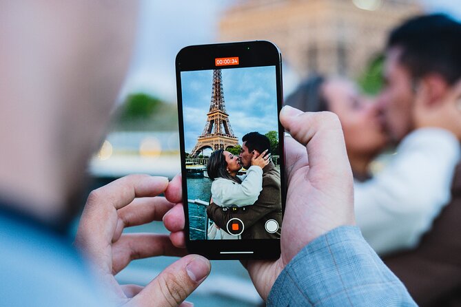 Paris Seine River Dinner Cruise With Overnight Stay Onboard - Dining and Culinary Highlights